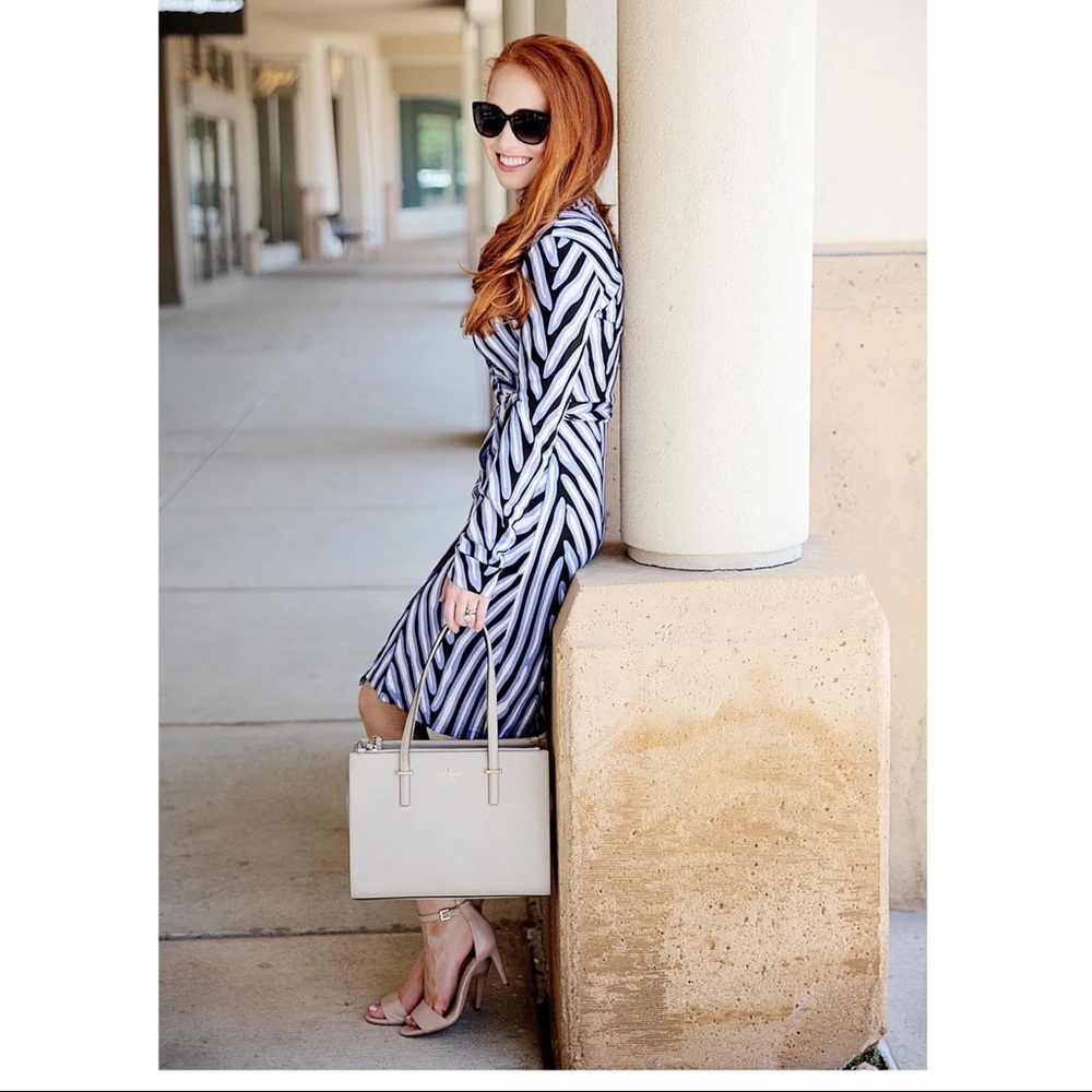 $365 Diane von furstenberg Naoki wrap dress size 8